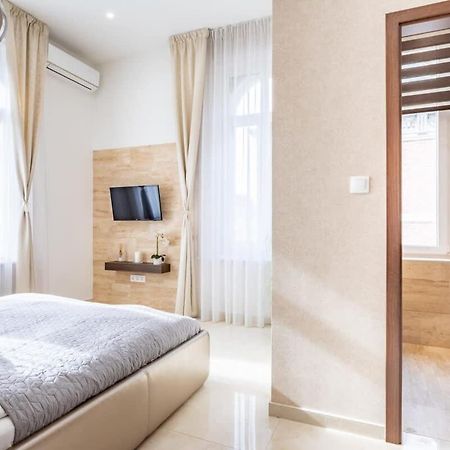 Splendid Perfectly Located Flat With Sauna Apartment Budapest Exterior photo