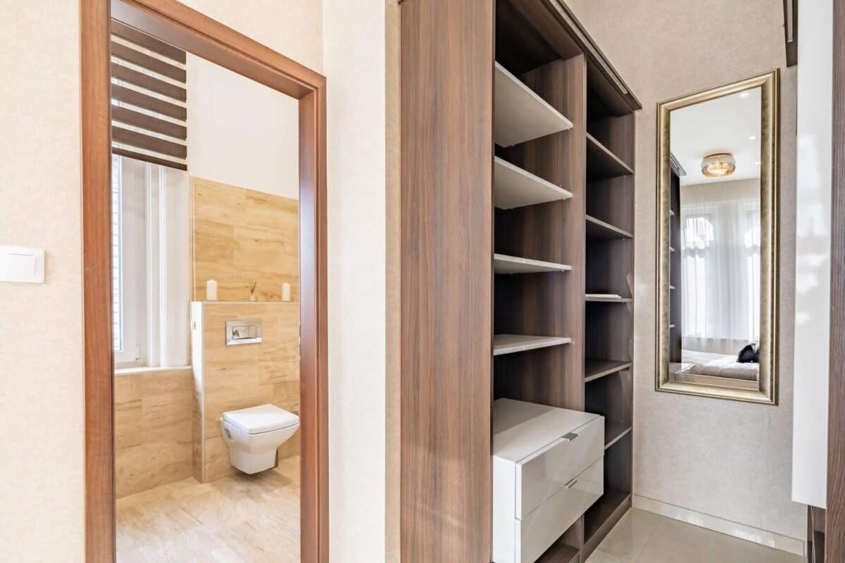 Splendid Perfectly Located Flat With Sauna Apartment Budapest Exterior photo